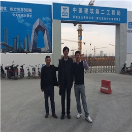 中国建筑二局上海工程2013年采用焰鑫金属（合源）脚手架！